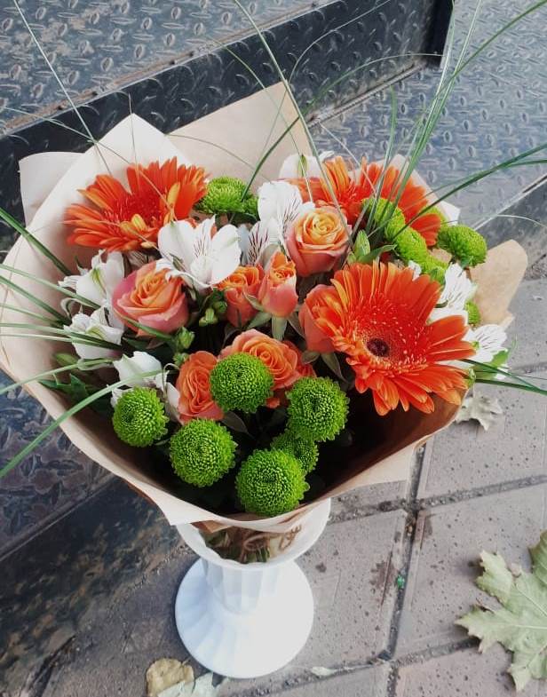 Букет цветов из: Герберы, Хризантемы, Альстромерии и Розы в Супонево Брянская область