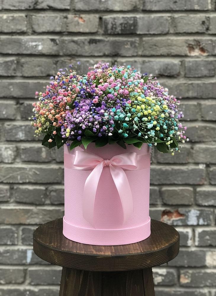 Цветочная композиция из Гипсофила и Розы в шляпной коробке в Супонево Брянская область