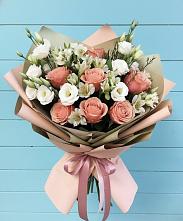 Букет цветов из:  Розы, Альстромерии и Лизиантусы в Супонево Брянская область