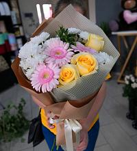 Букет цветов из:  Герберы, Розы и Хризантемы в Супонево Брянская область