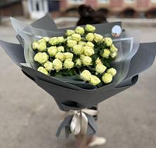 Букет Белые кустовые розы Солинеро в Супонево Брянская область