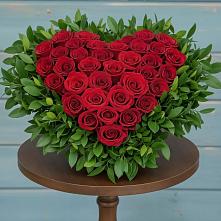 Цветочная композиция из Розы в виде сердца в Супонево Брянская область