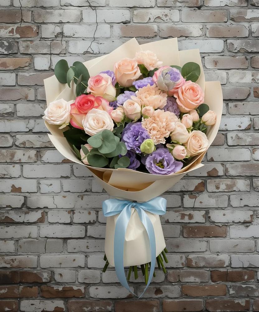 Букет цветов из: Розы, Лизиантусы и Гвоздики в Супонево Брянская область