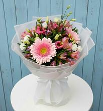 Букет цветов из:  Герберы, Альстромерии и Лизиантусы в Супонево Брянская область