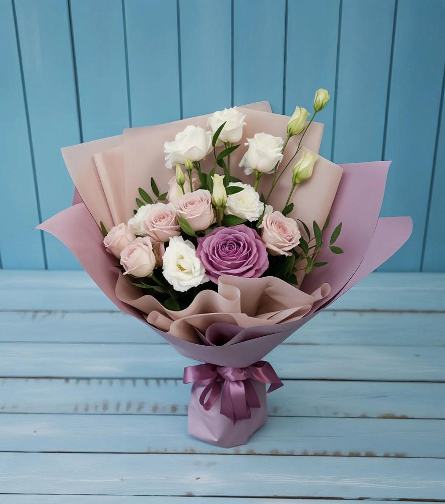 Букет цветов из: Розы и Лизиантусы в Супонево Брянская область